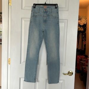 Mother The Dazzler Yoke Front ankle jeans